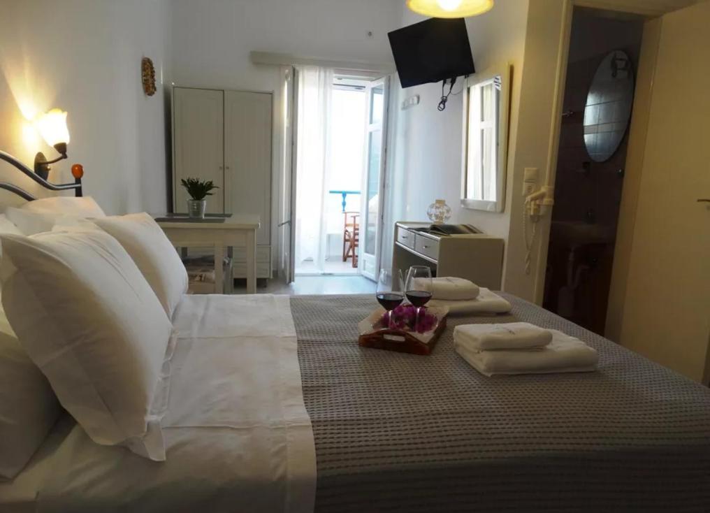 Castelopetra Aparthotel Katapola Exterior photo