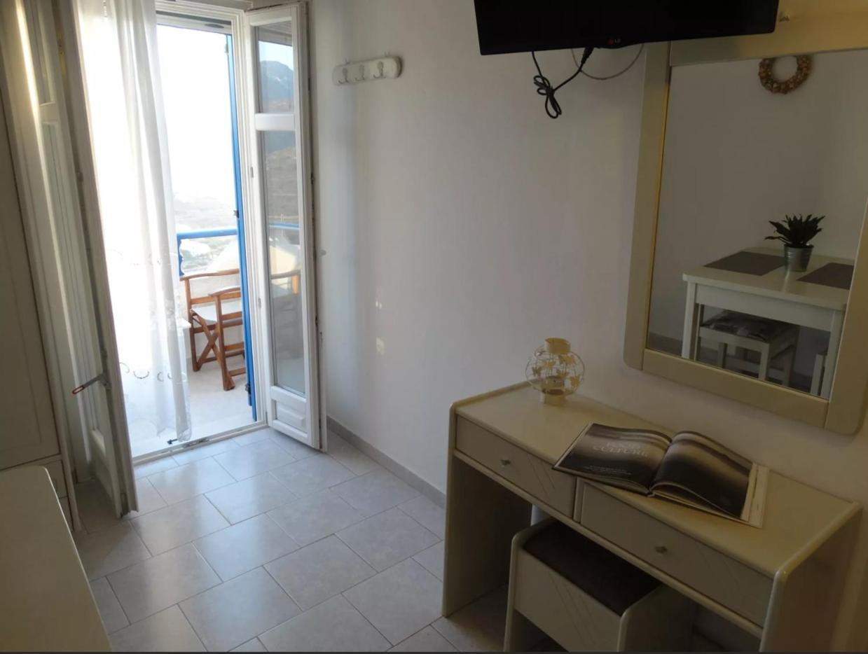 Castelopetra Aparthotel Katapola Exterior photo