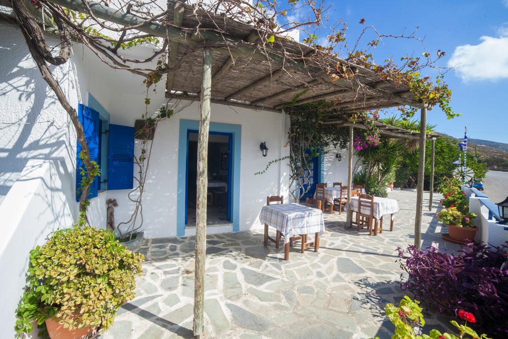 Castelopetra Aparthotel Katapola Exterior photo