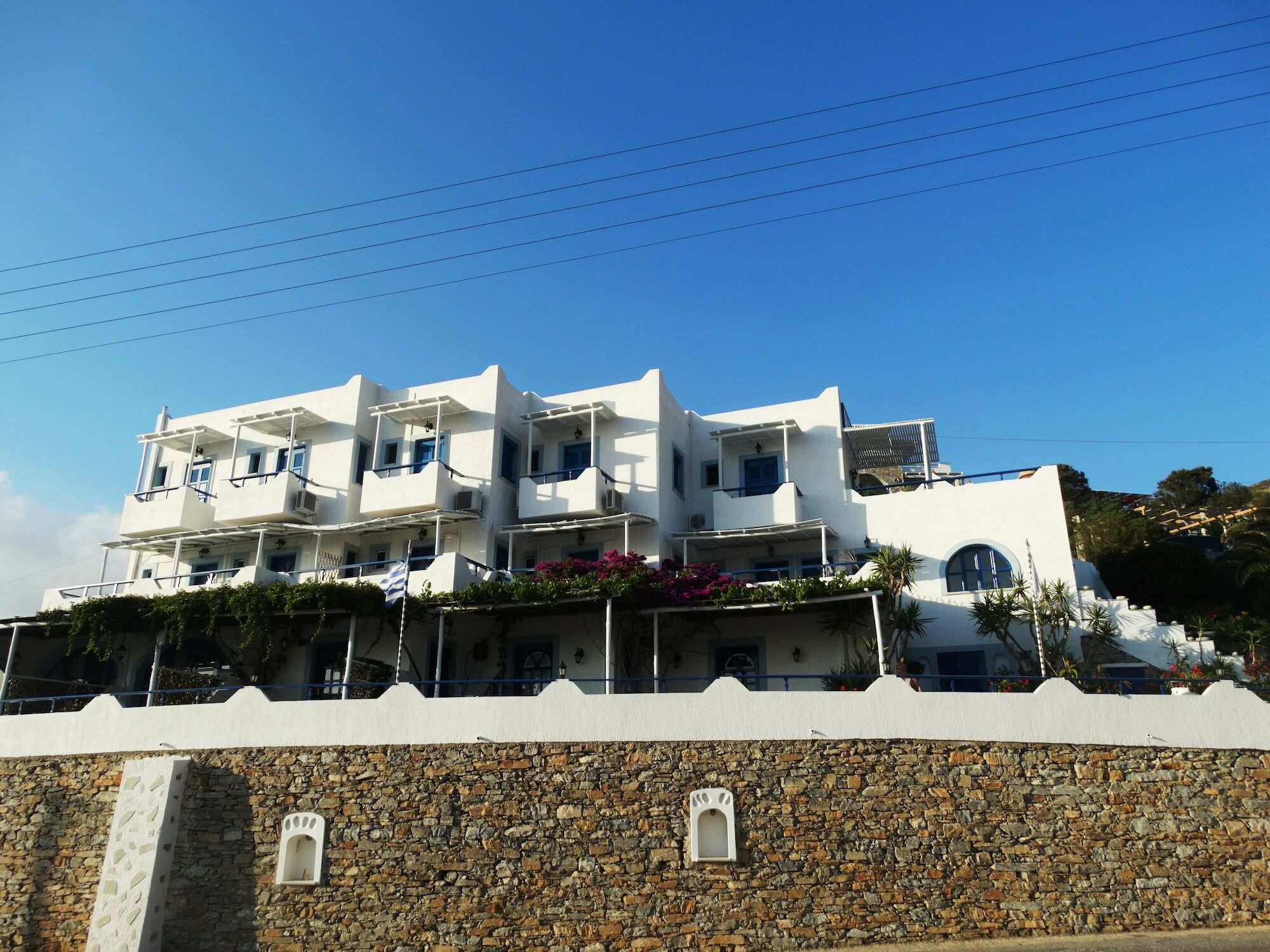 Castelopetra Aparthotel Katapola Exterior photo